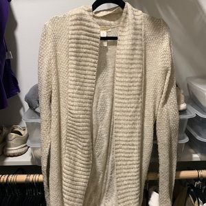 Simple cream cardigan